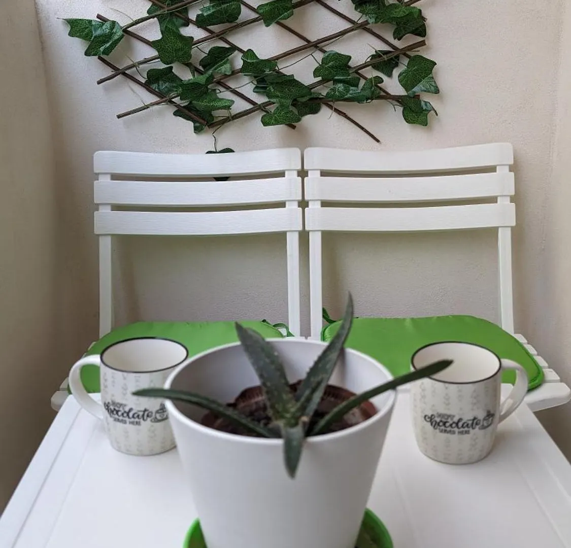 Modern Cozy Apartment 10 Min Walk To Skanderbeg Square Tirana 0*,