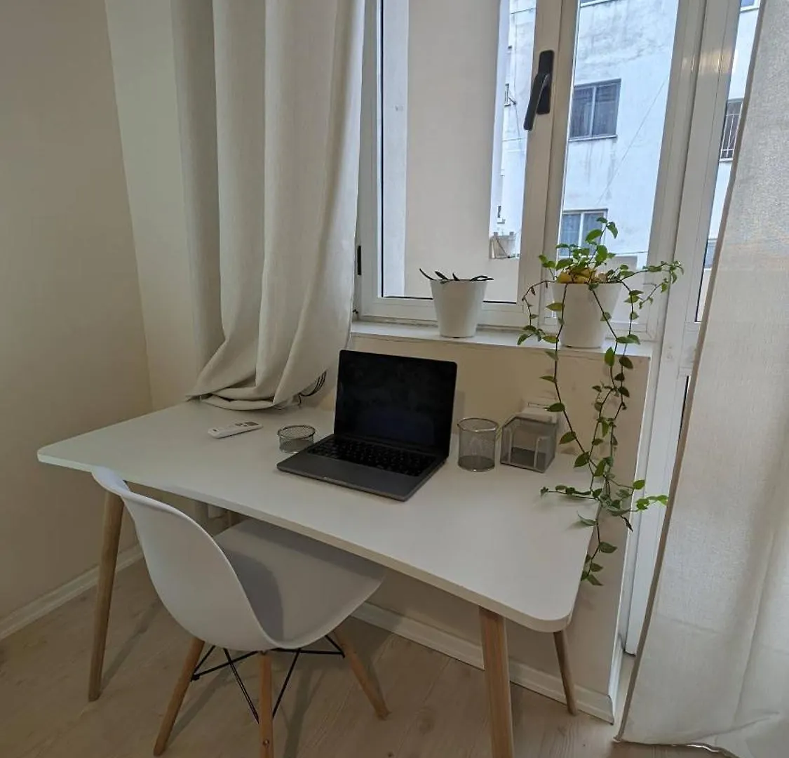 Modern Cozy Apartment 10 Min Walk To Skanderbeg Square Tirana 0*,