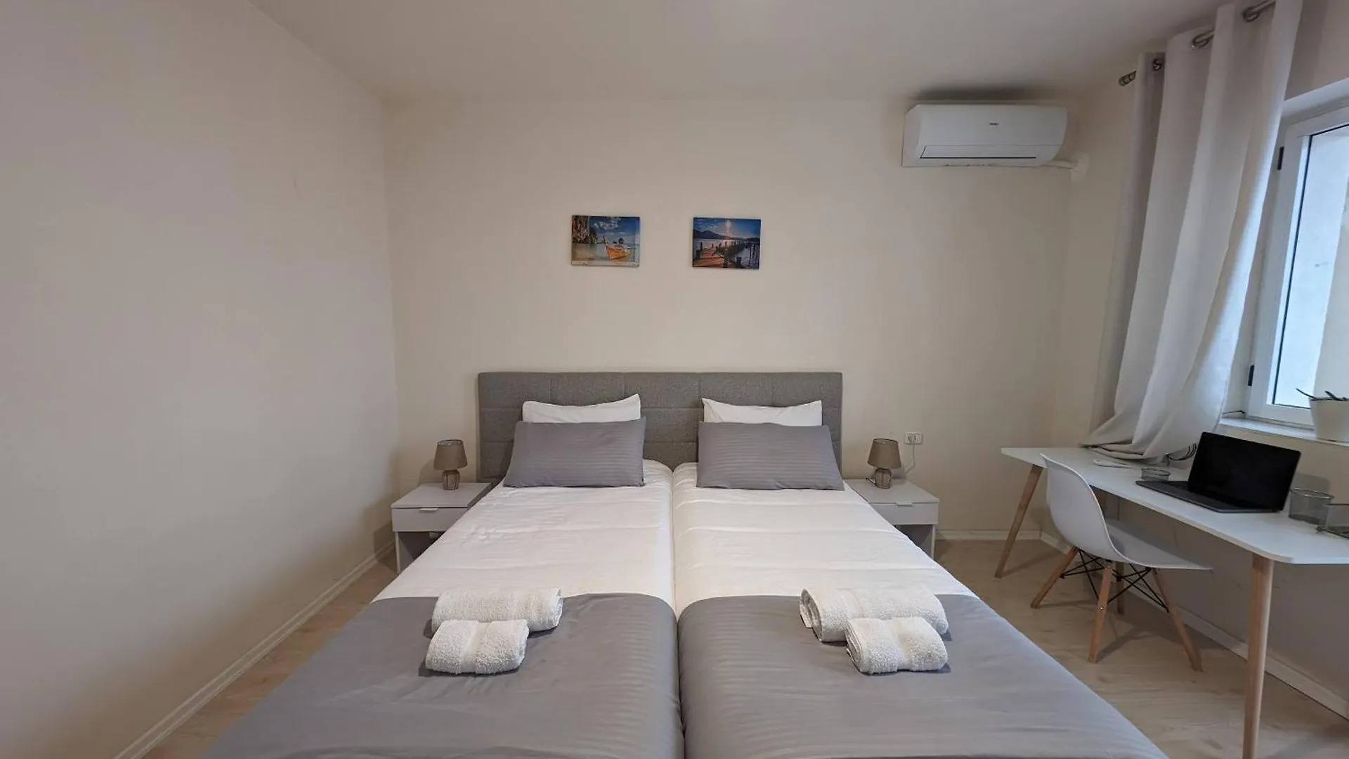 Modern Cozy Apartment 10 Min Walk To Skanderbeg Square Tirana Albania